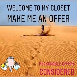 👗MAKE AN OFFER❤️